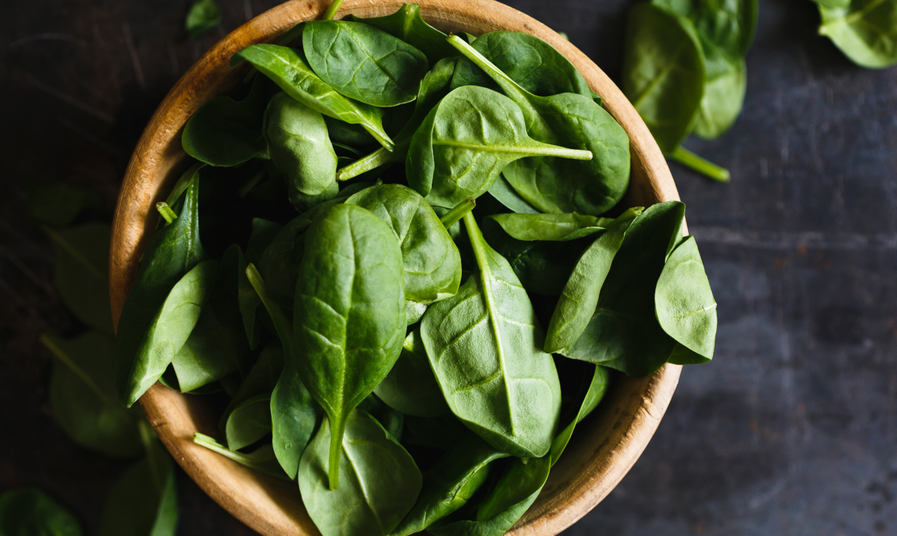 Triangoli di pasta fillo alla feta e spinaci - SuperSIGMA